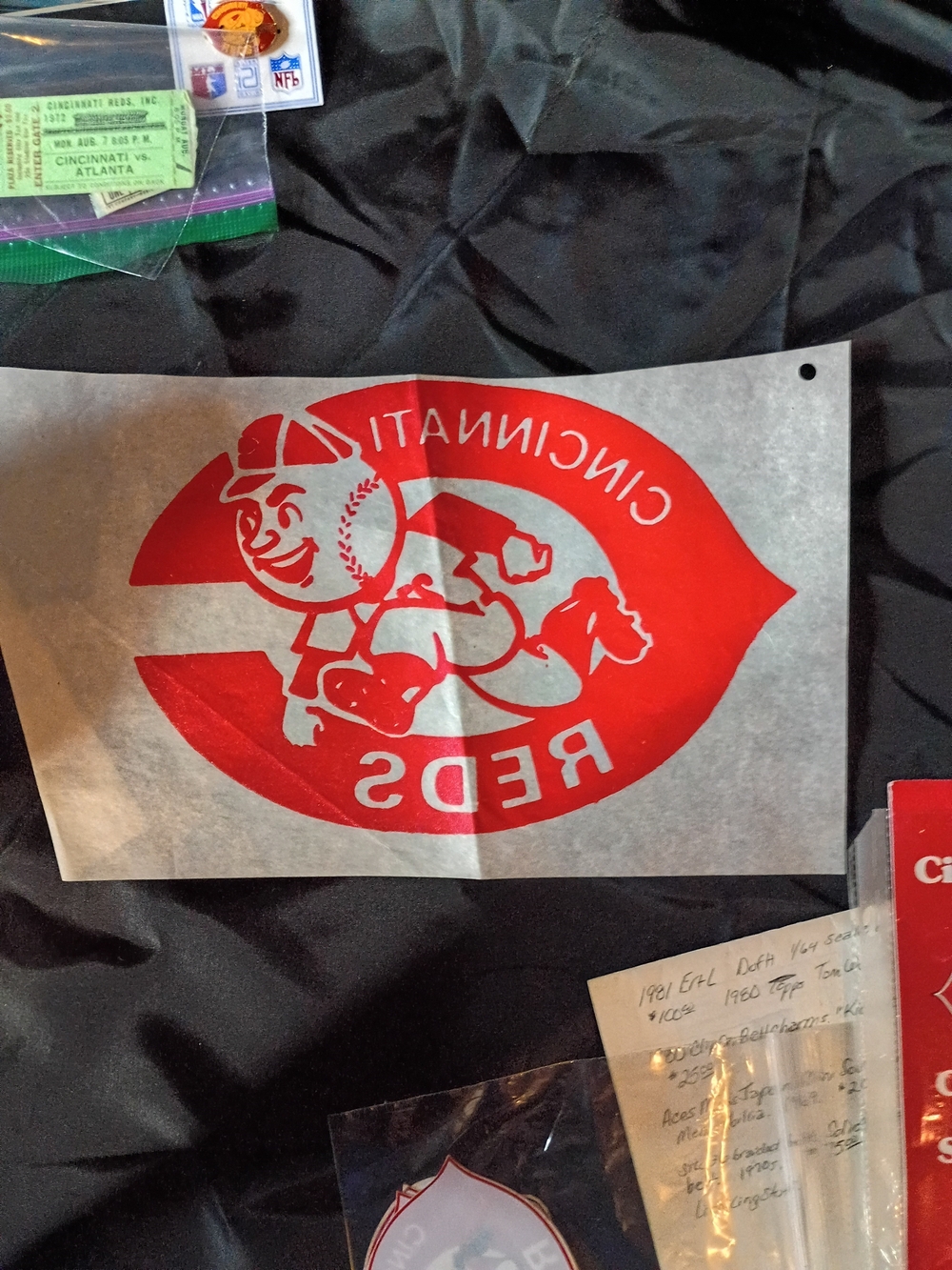 Cincinnati Reds Memorabilia - Set#1. - Picture 5 of 5